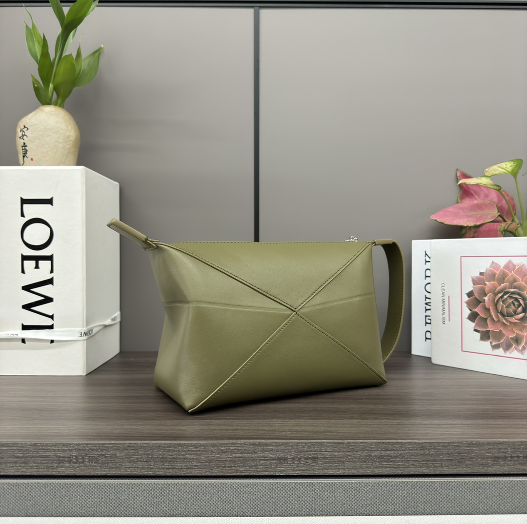 Loewe Puzzle Bags